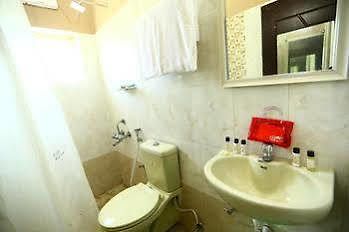Capital O 10546 Parkway Inn Chennai Luaran gambar
